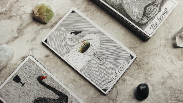 挫折する原因はワンオラクル？タロット初心者でもできる簡単スリーカードのやり方を解説します